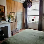 Monumentaal Huisje Bed & Meer